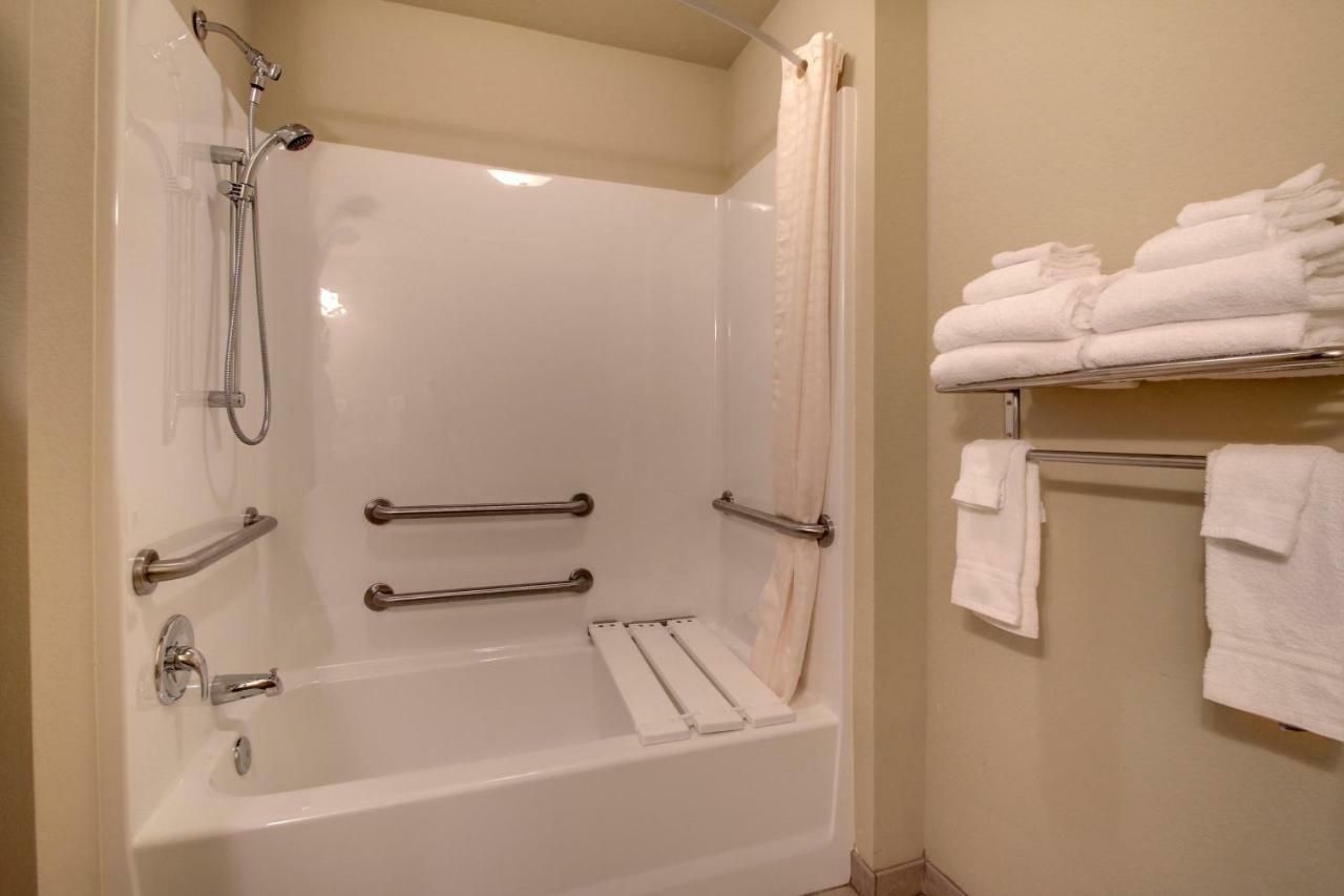 Cobblestone Inn & Suites - スカイラー  エクステリア 写真